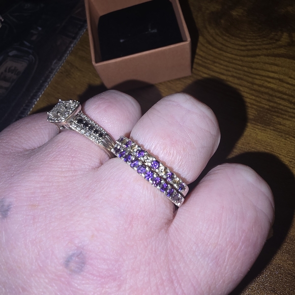 Kay Jewelers Two Stackable Amethyst Rings - Picture 8 of 10